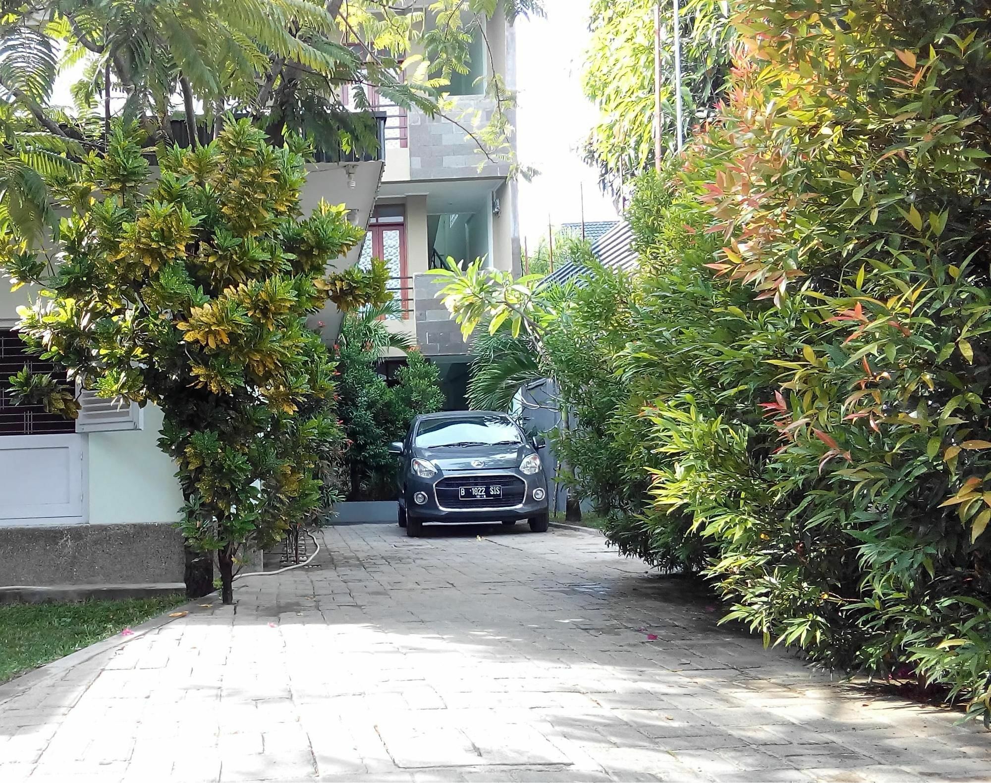 Makassar Breeze Place Residence Eksteriør bilde